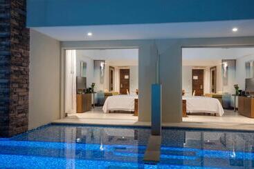 هتل Krystal Grand Nuevo Vallarta