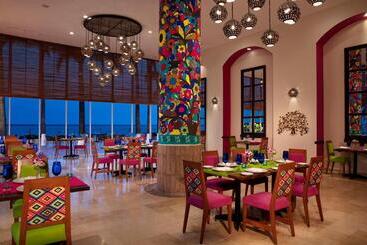 هتل Krystal Grand Nuevo Vallarta