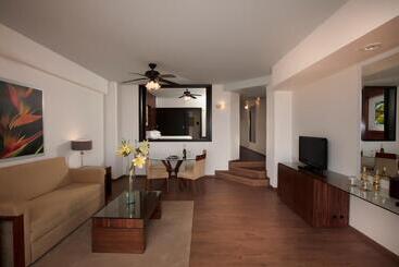 هتل Krystal Grand Nuevo Vallarta