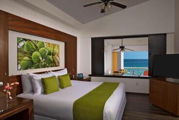 هتل Krystal Grand Nuevo Vallarta