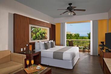 هتل Krystal Grand Nuevo Vallarta