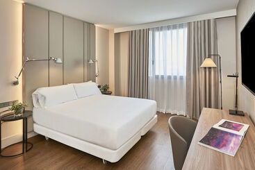 هتل NH Alicante