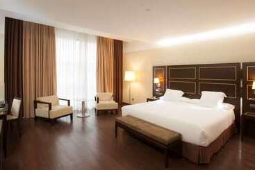 NH Gran Hotel Casino De Extremadura