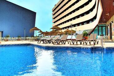 فندق Ohtels Campo De Gibraltar