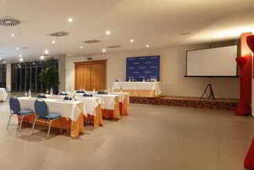 فندق Ohtels Campo De Gibraltar