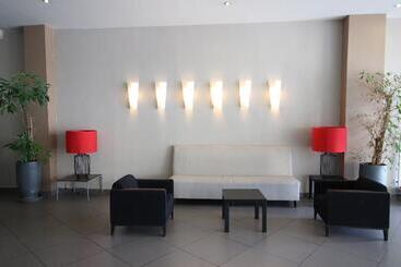 فندق Ohtels Campo De Gibraltar