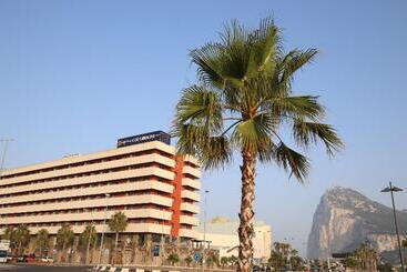ホテル Ohtels Campo De Gibraltar