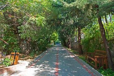 Perdikia Hill Hotel And Villas