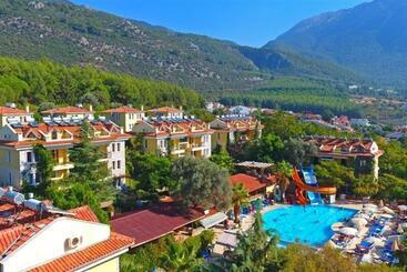 Perdikia Hill Hotel And Villas