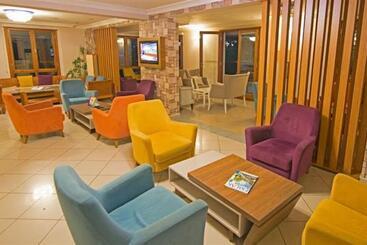 Perdikia Hill Hotel And Villas