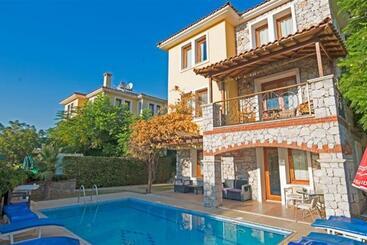 Perdikia Hill Hotel And Villas