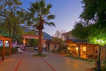 Perdikia Hill Hotel And Villas