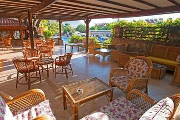 Perdikia Hill Hotel And Villas