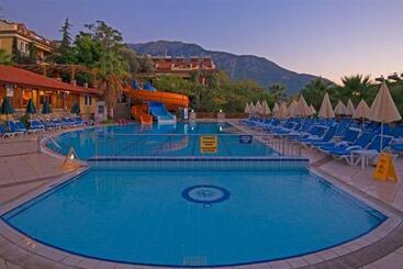 Perdikia Hill Hotel And Villas