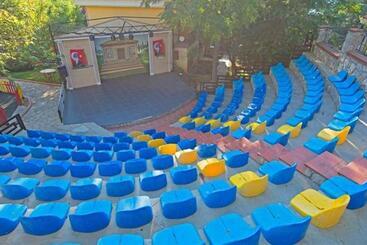 Perdikia Hill Hotel And Villas