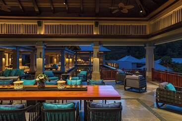 هتل Phuket Marriott Resort And Spa, Nai Yang Beach