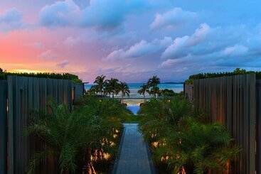 هتل Phuket Marriott Resort And Spa, Nai Yang Beach