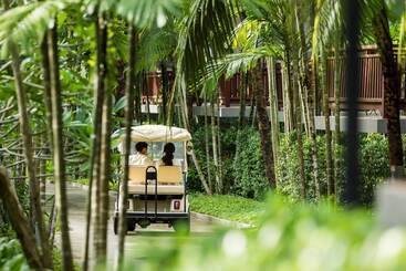 هتل Phuket Marriott Resort And Spa, Nai Yang Beach