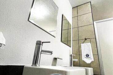 ホテル Suites Del Real