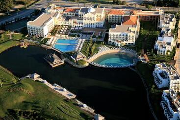 هتل Domes Lake Algarve, Autograph Collection