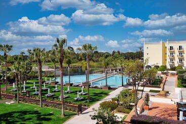 هتل Domes Lake Algarve, Autograph Collection