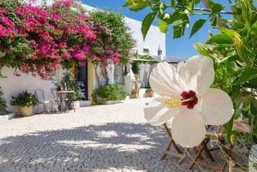 Rio Arade Manor House