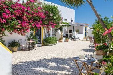 Rio Arade Manor House