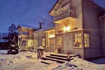 هتل B&b Villa Kauppila
