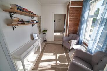 هتل B&b Villa Kauppila