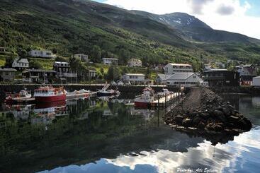 هتل Eskifjörður