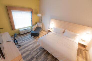 호텔 Holiday Inn Express & Suites Dayton East   Beavercreek, An Ihg