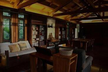هتل Mudanwan Villa