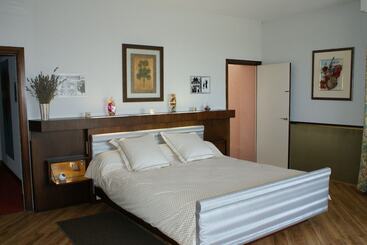هتل Villa Ayrault