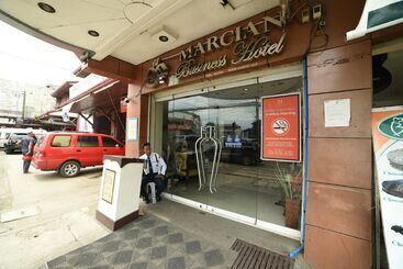 هتل Marcian Business