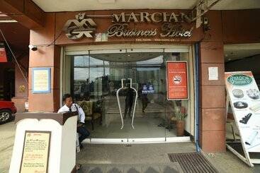 هتل Marcian Business