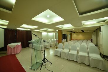 هتل Marcian Business
