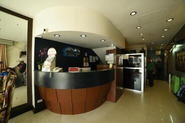 هتل Marcian Business