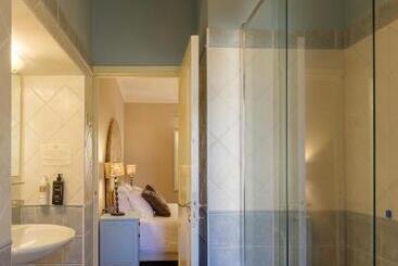 Aurora Boutique Hotel & Private Spa