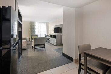 هتل Best Western Plus Daytona Inn Seabreeze