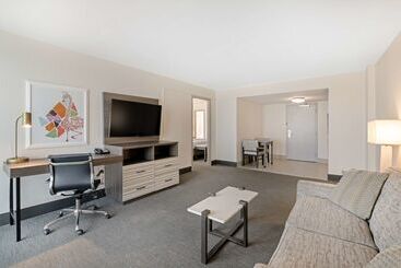 هتل Best Western Plus Daytona Inn Seabreeze