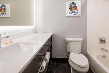 هتل Best Western Plus Daytona Inn Seabreeze