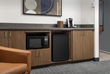 هتل Courtyard By Marriott Savannah Downtown   Historic District