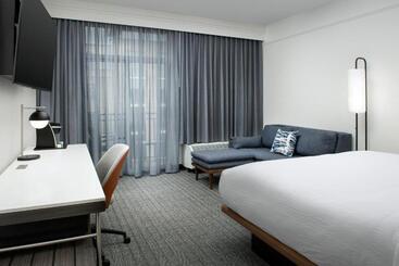هتل Courtyard By Marriott Savannah Downtown   Historic District
