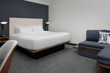 هتل Courtyard By Marriott Savannah Downtown   Historic District