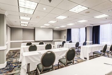 Doubletree By Hilton Hotel Memphis