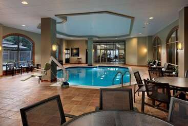 هتل Embassy Suites By Hilton Austin Arboretum
