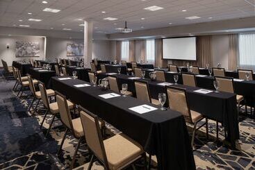 هتل Embassy Suites By Hilton Fort Worth Downtown