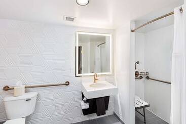 هتل Hilton Garden Inn Los Angeles/hollywood