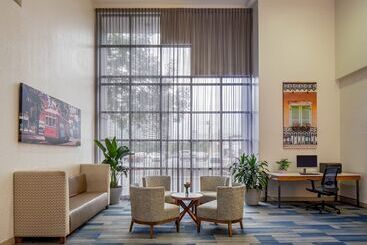 هتل Holiday Inn Express New Orleans Downtown, An Ihg