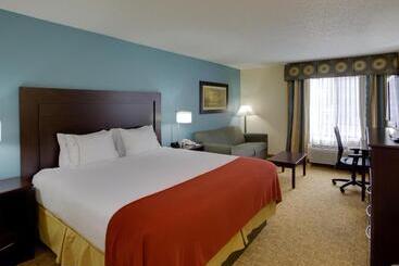 هتل Holiday Inn Exp Winston Salem By Ihg